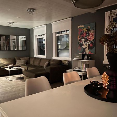 Lovely Penthouse Downtown With 3 Bedrooms Akureyri Ngoại thất bức ảnh